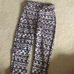 Super cute athletic leggings!!